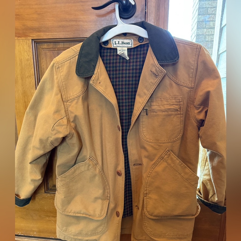 L.L. Bean Men's Insulated Original Tan Field Coat with Dark Green Collar